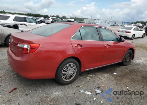 2012 Toyota Camry Base z USA, uszkodzony, nr VIN 4T1BF1FK8CU500891